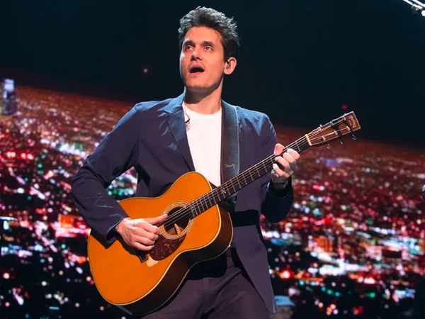 Review: John Mayer is Remarkable in his First Totally Solo Tour