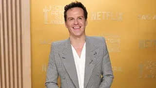 Watch: Andrew Scott Reveals He Had a Kidney Stone at the 2020 SAG Awards