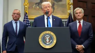 Trump Promotes Unproven Ties Between Tylenol, Vaccines and Autism Without New Evidence