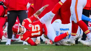 Mahomes Tears ACL As Chargers Eliminate Chiefs From Playoff Contention With 16-13 Victory